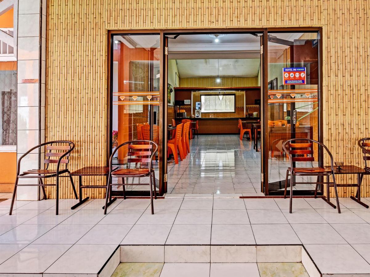 Collection O 91489 Hotel Tanjung Permata Cilacap Exterior photo